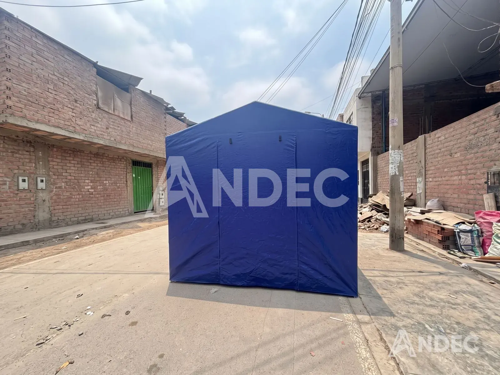 Módulo de carpa 2x2 en tarflex de 300 gr/m², de la serie de 25 unidades para campamento
