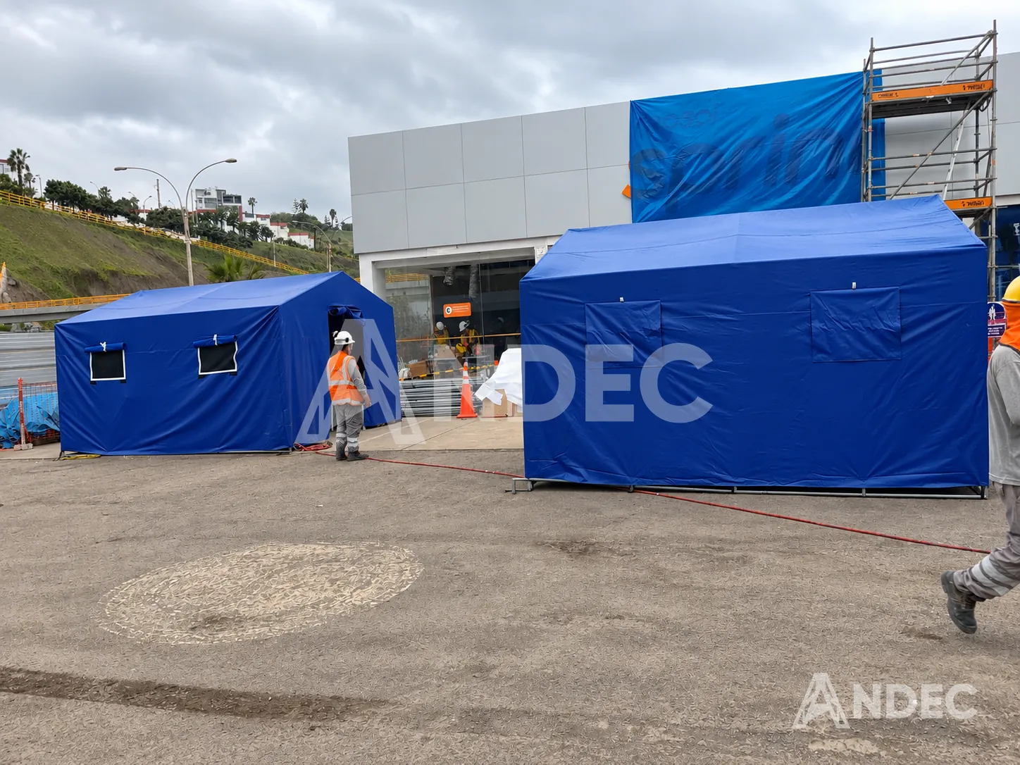 Carpa de campaña en lona PVC 3 × 3 m · carpas montadas en obra