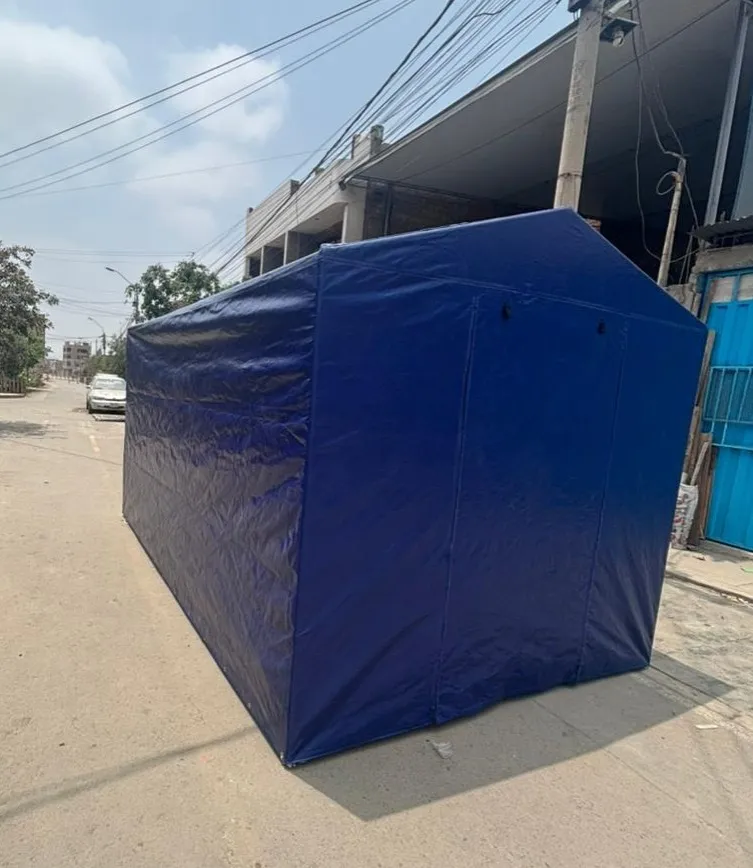 fabricación de carpa 2x2 con tarflex de 300g color azul para uso de almacenamiento